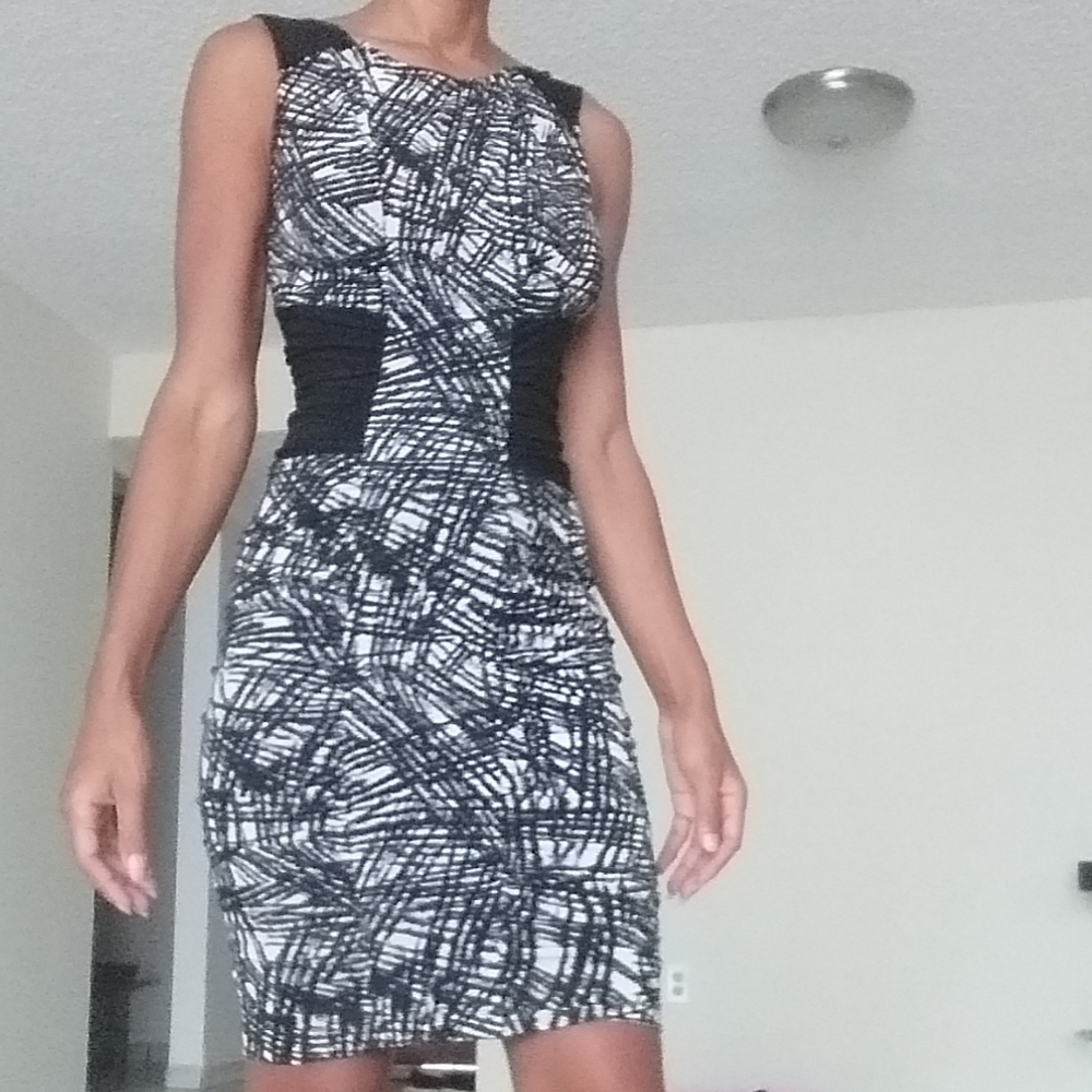 Bcbg black and white dress sz xxs